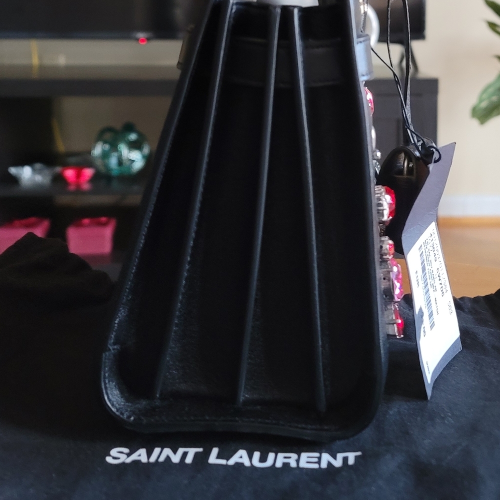 Yves Saint Laurent Nano - Picture 8 of 15